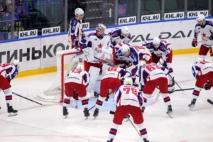 Хоккеисты ЦСКА переиграли «Динамо» в московском дерби