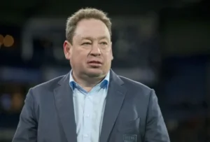 Валерий Непомнящий: успехи Леонида Слуцкого в Китае заслуживают уважения