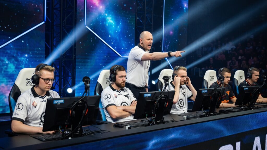 FaZe Clan встретит BetBoom Team в плей-офф XSE Pro League 10 июля